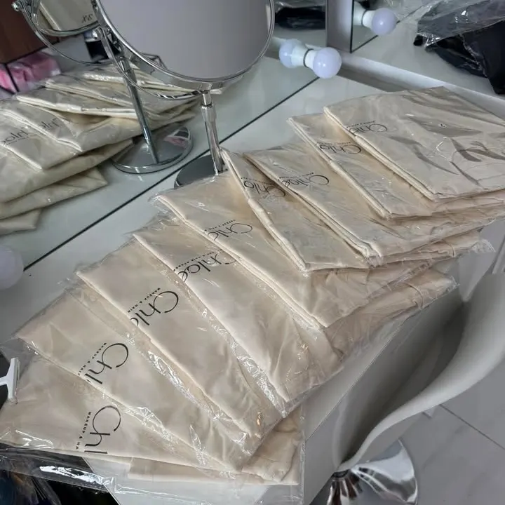 Ảnh khách hàng Facebook gửi kèm đánh giá trên Shopee