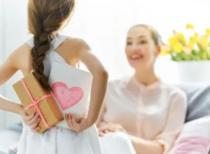 Quà tặng mẹ ý nghĩa - món quà dành cho mẹ